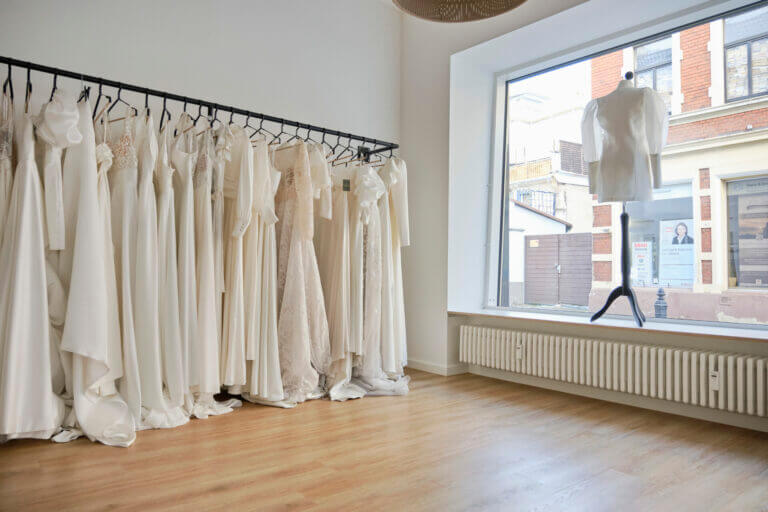Brautkleider Trends 2023 – Hochzeitskleider der neuen Kollektionen